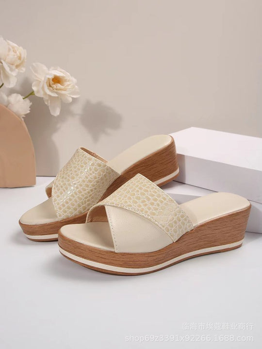 Damen Komfortable Wedgesandalen mit elegantem Obermaterial EB