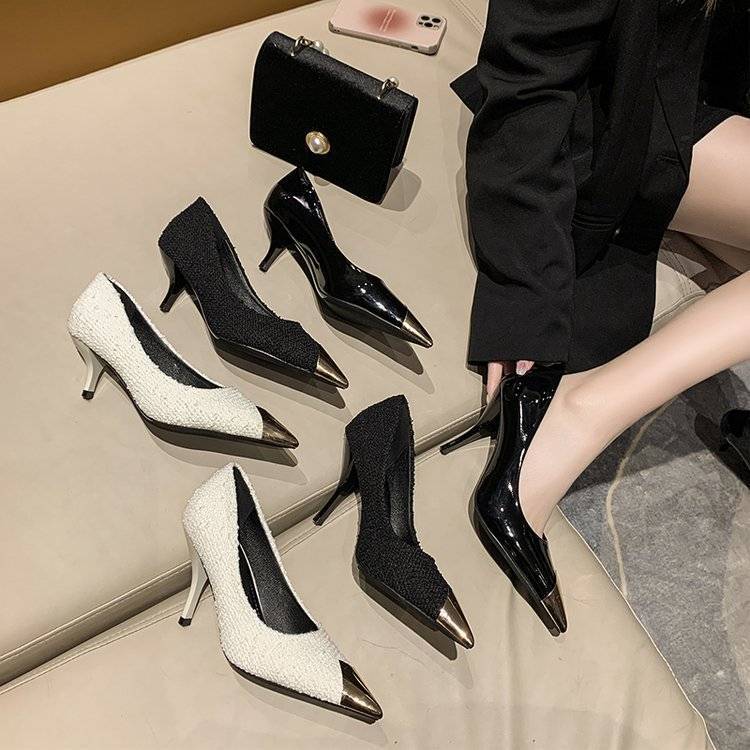 Damen elegante spitze Pumps mit metallic Akzenten EB