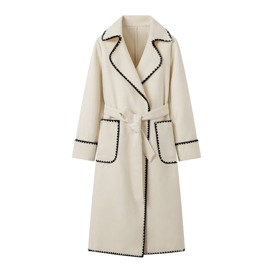 Damen eleganter Trenchcoat mit dekorativem Kontrastborte und praktischen Taschen EB