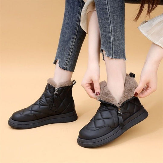 Damen warme Winterstiefel mit isolierender Fütterung und praktischem Reißverschluss EB