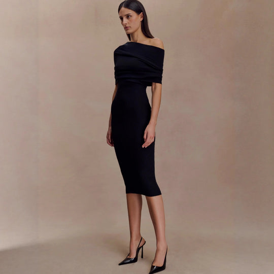 Damen elegantes Strickkleid mit off-shoulder Design EB