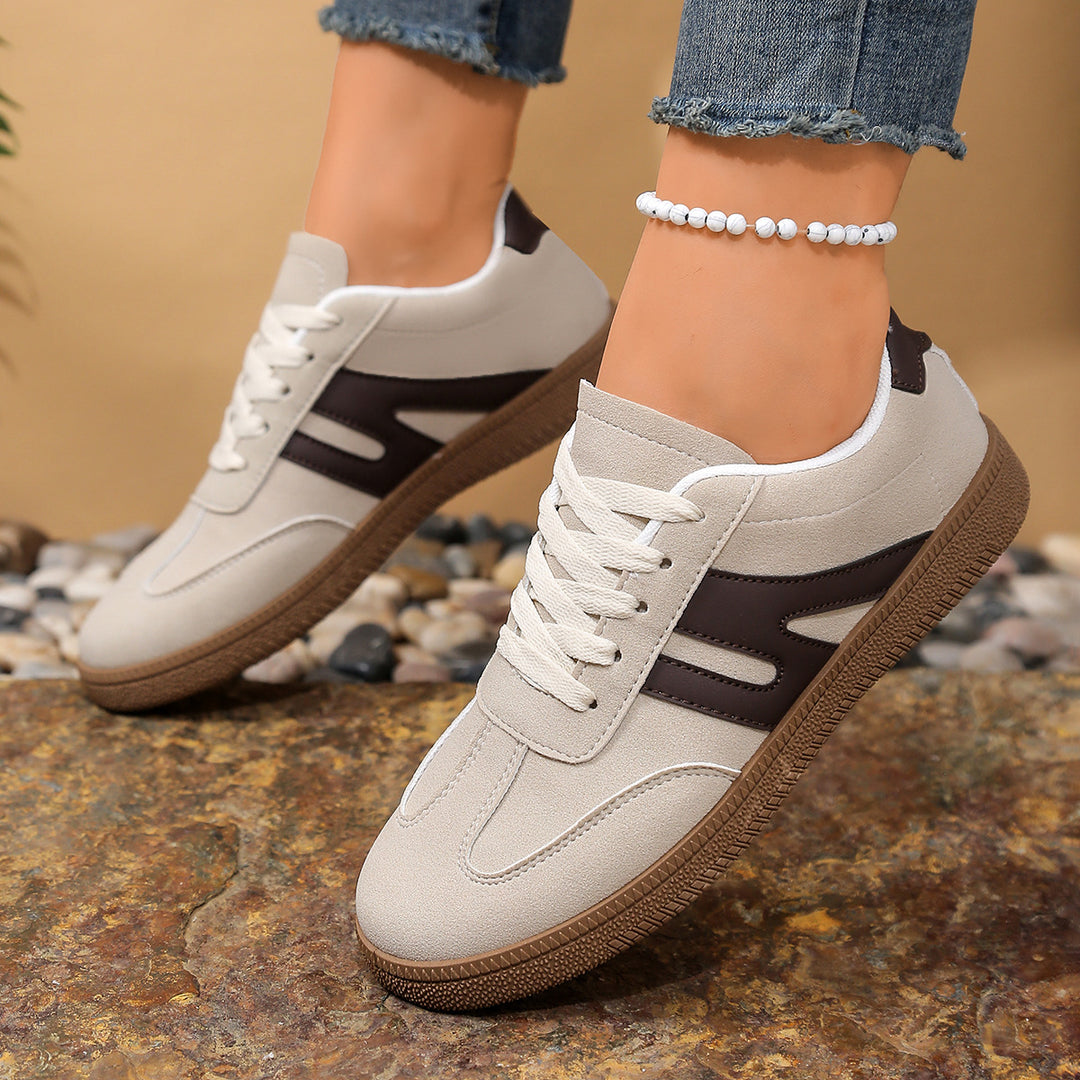 Damen Freizeitsneaker mit sportlicher Silhouette und rutschfester Sohle EB