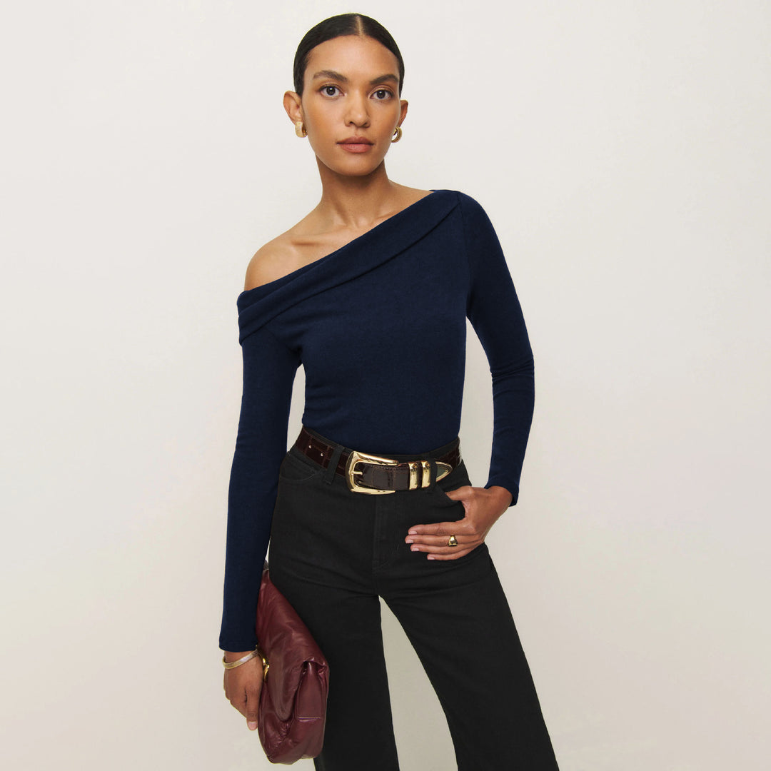 Damen Elegantes Langarmoberteil mit schrägem Ausschnitt und figurbetontem Schnitt EB