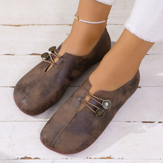 Damen nan bequeme flache Slipper Vintageoptik mit Zierknöpfen und elastischer Schnürung EB