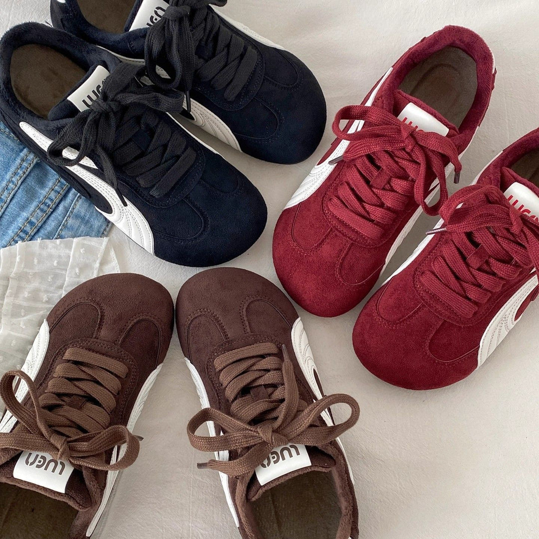 Damen Sportliche Sneaker mit Veloursleder-Obermaterial und gepolsterter Innensohle EB