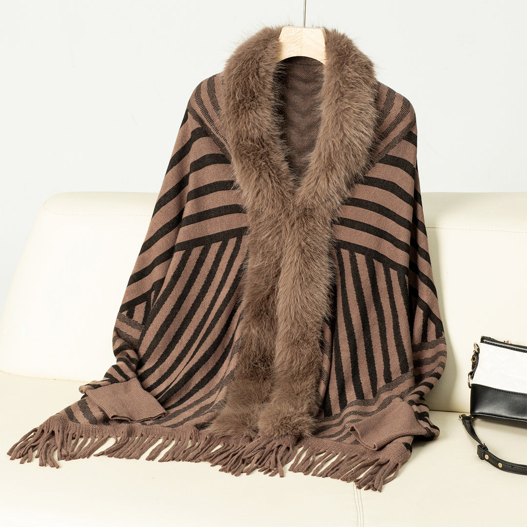 Damen Strickponcho mit elegantem Kunstfellkragen und fransigem Design EB