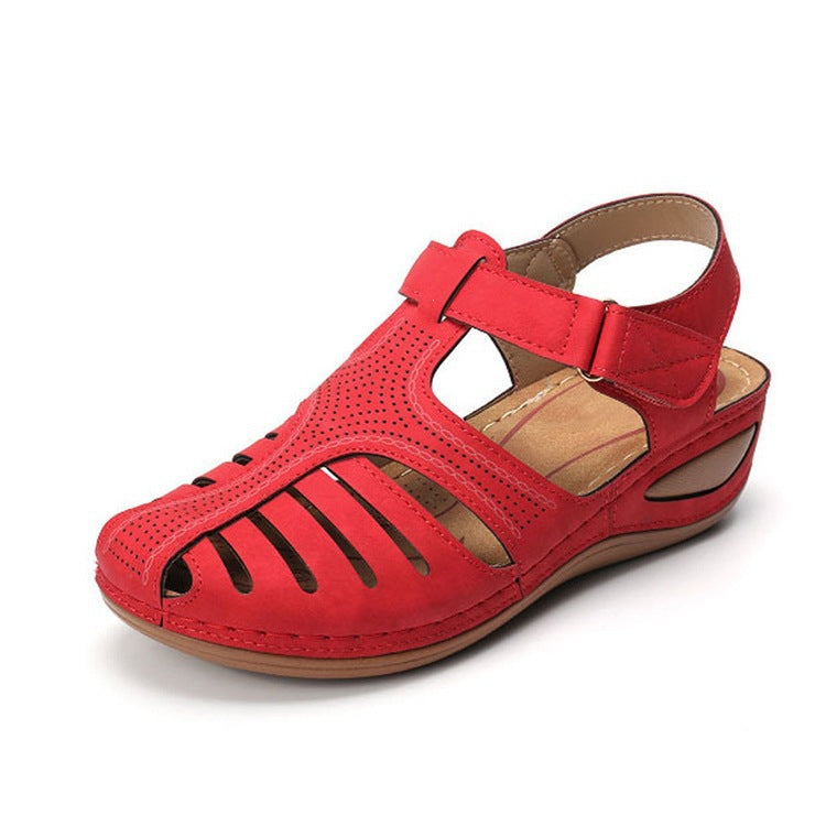 Damen Bequeme orthopädische Sandalette mit geschlossener Zehenpartie und verstellbarem Klettverschluss EB