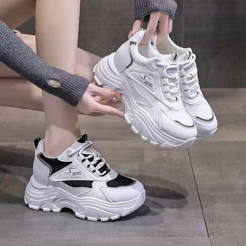 Damen Sportliche Sneakers mit atmungsaktiver Netzstruktur und dämpfender Sohle EB