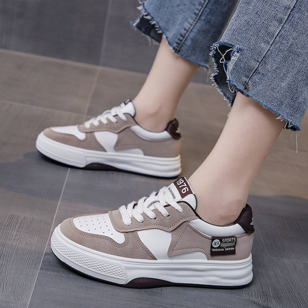 Damen Modische Sneaker mit robustem Obermaterial und sportlichem Design EB