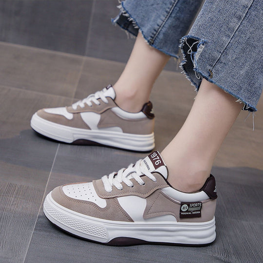 Damen Modische Sneaker mit robustem Obermaterial und sportlichem Design EB