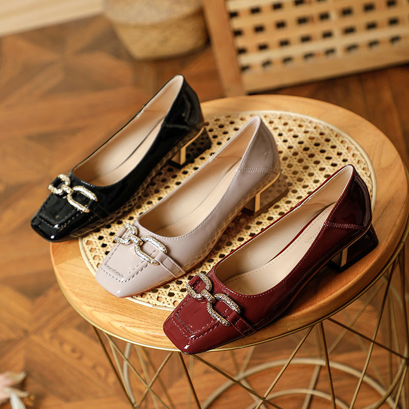 Damen Elegante Blockabsatz Pumps mit detailverzierter Schnalle EB