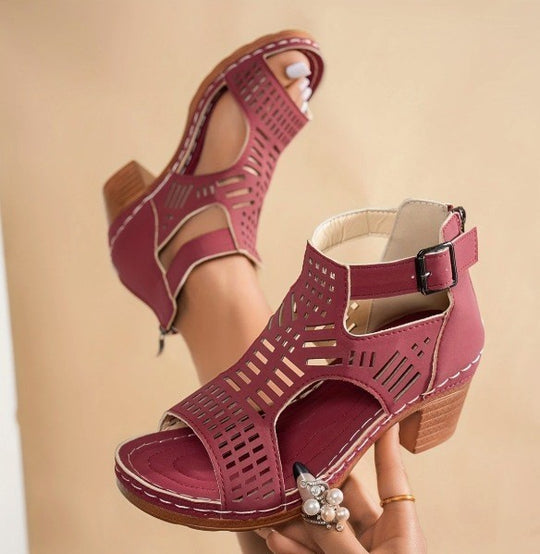 Damen trendige Sandalen mit durchbrochenem Design und Holz-Elementen EB