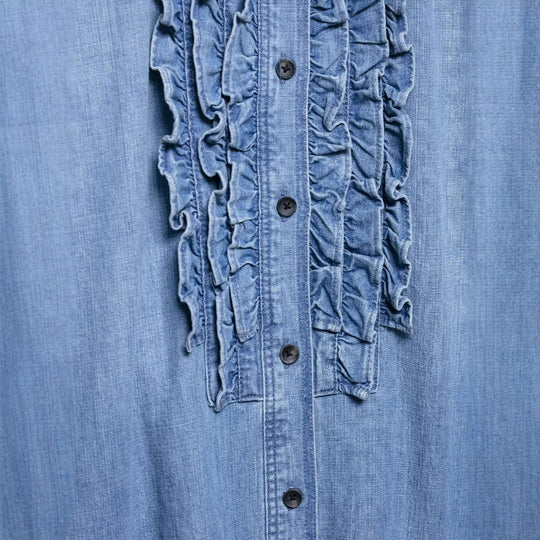 Damen nan Chambray-Bluse mit Rüschenknopfleiste, Hemdkragen und verlängertem Saum EB