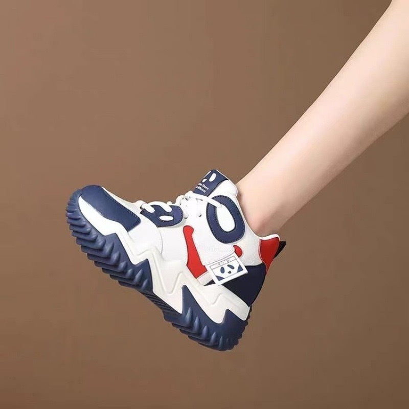 Damen Sneaker mit robustem Kletterdesign EB