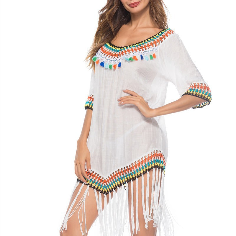 Damen Strandüberwurfkleid mit fransigem Saum und buntem Häkelmuster EB