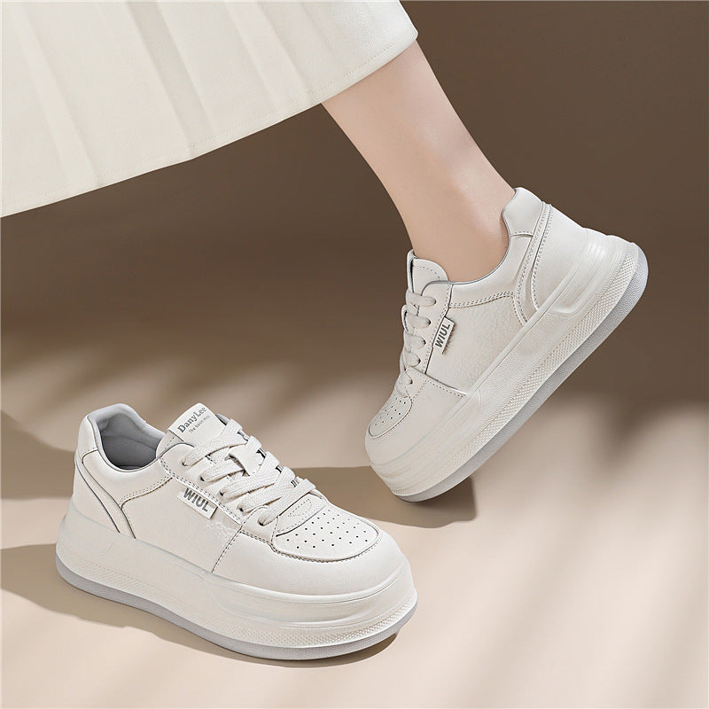 Damen Modische und komfortable Sneakers mit weicher Lederoberfläche EB