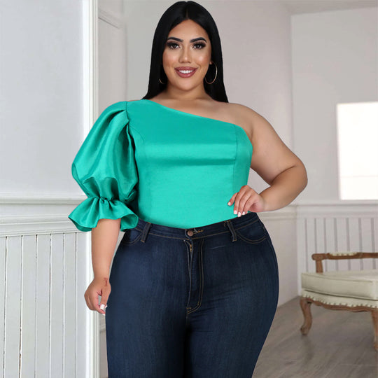Damen Bluse mit asymmetrischem Ausschnitt und voluminösen Puffärmeln EB
