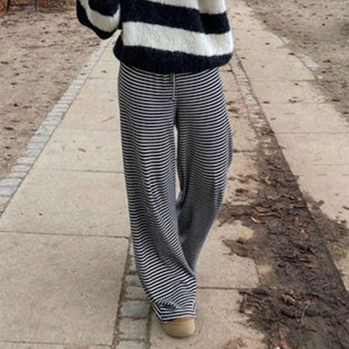 Damen Bequeme und luftige Sommerhose mit Streifenmuster und elastischem Bund EB
