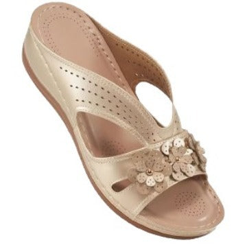 Damen Komfortable Clogs mit floralen Applikationen und atmungsaktiven Einsätzen EB