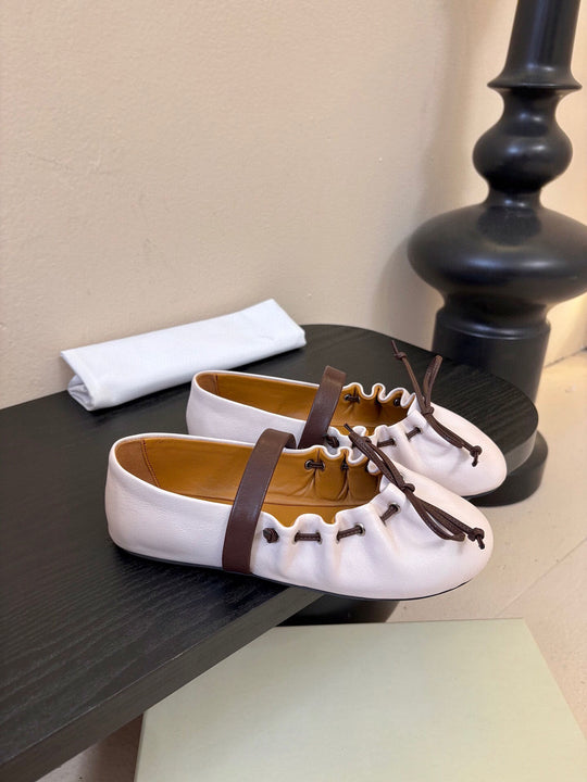 Damen elegante Ballerinas mit modischem Riemen und rutschfester Sohle EB