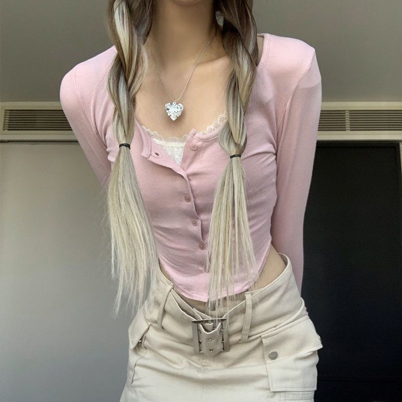 Damen Cropped Langarmshirt mit verspieltem Knopfleisten-Design und raffinierten Trägerdetails EB