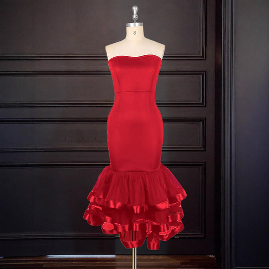 Damen Figurbetontes Abendkleid mit voluminösem Rüschen-Saum EB