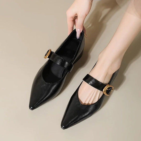Damen elegante Pumps mit glänzendem Riemchen EB