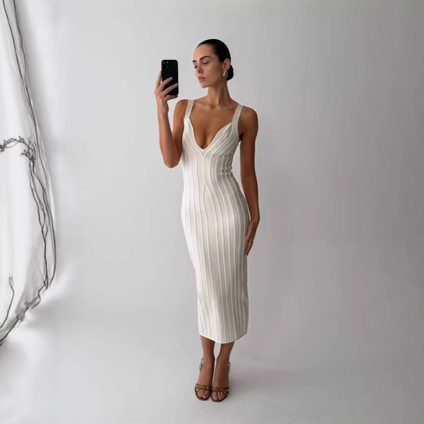 Damen Figurbetontes Maxikleid mit tiefem V-Ausschnitt EB