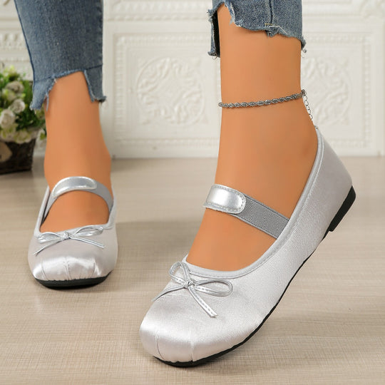 Damen Ballerinas mit elastischem Riemen und dekorativem Schleifen-Detail EB
