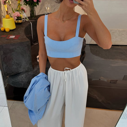 Damen Loungewear-Kombination mit gestreiftem Oversize-Hemd und bequemen Shorts EB