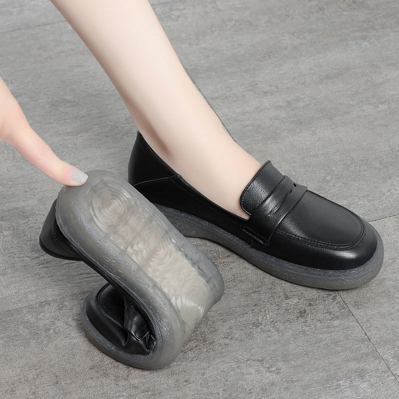 Damen Mokassins mit elegantem Lederobermaterial und bequemer Sohle EB