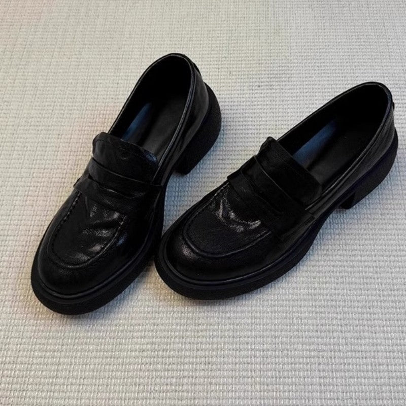 Damen modische Loafers mit robustem Blockabsatz und glänzender Lederoberfläche EB