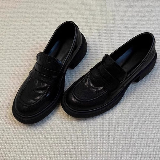 Damen modische Loafers mit robustem Blockabsatz und glänzender Lederoberfläche EB