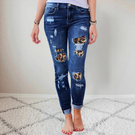 Damen Slim-Fit Jeans mit Leoparden-Detail und Distressed-Optik EB