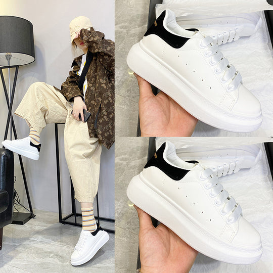 Damen Modische Plattform-Sneakers mit hochgezogener Sohle EB