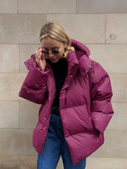 Damen sportliche Daunenjacke mit hohem Kragen und voluminösem Schnitt EB