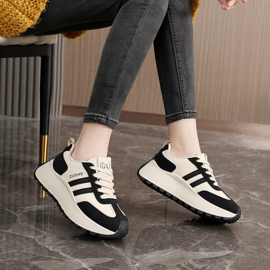 Damen Sportliche Sneakers mit dämpfendem Profil und atmungsaktiver Mesh-Oberfläche EB