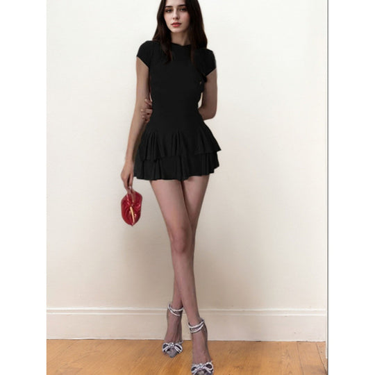 Damen Freizeitkleid mit fließendem Rock und raffinierten Rüschen EB