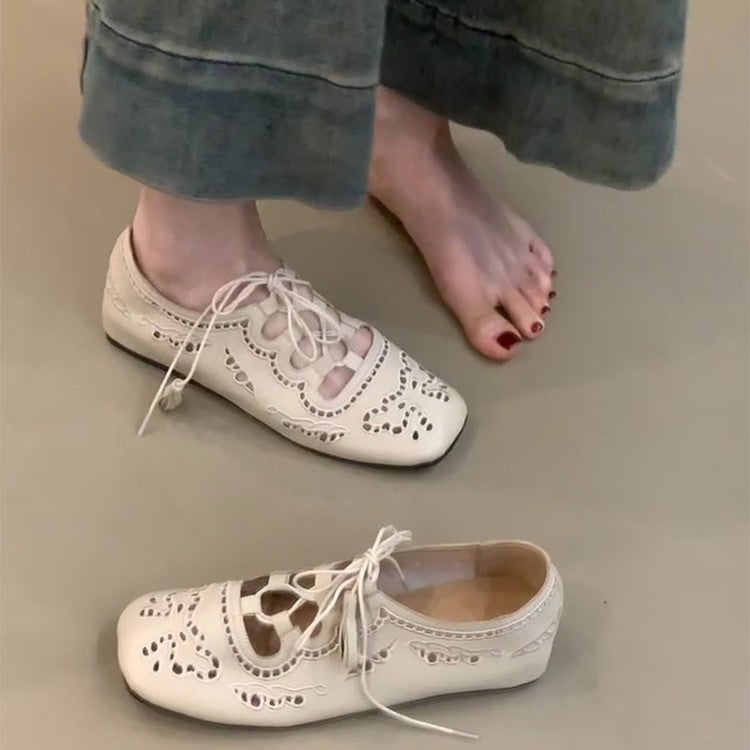 Damen Schnürschuhe mit filigranen Aussparungen EB