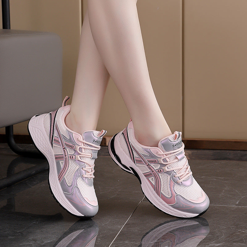 Damen Sportliche Sneakers mit dynamischer Mesh-Oberfläche und stoßdämpfender Sohle EB