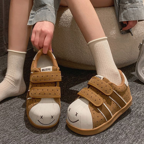Damen Sneakers mit breiten Klettverschlüssen und lässigem Design EB