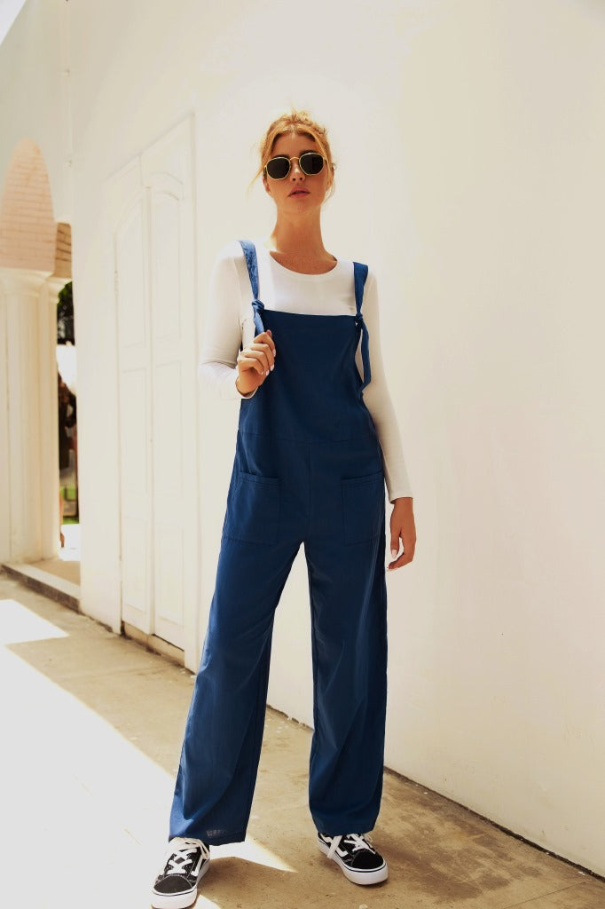 Damen Lässiger Jumpsuit mit praktischen Taschen und breiten Trägern EB