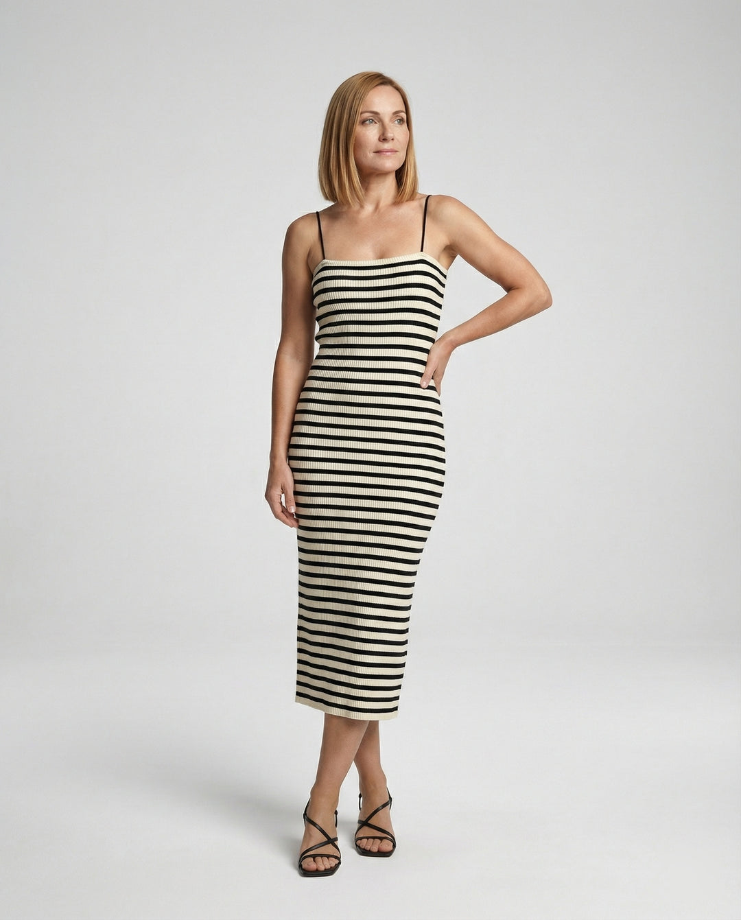Damen figurbetontes geripptes Maxikleid mit schmalen Spaghettiträgern EB