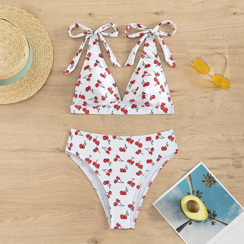 Damen Triangel-Bikini mit verspieltem Kirschmotiv EB