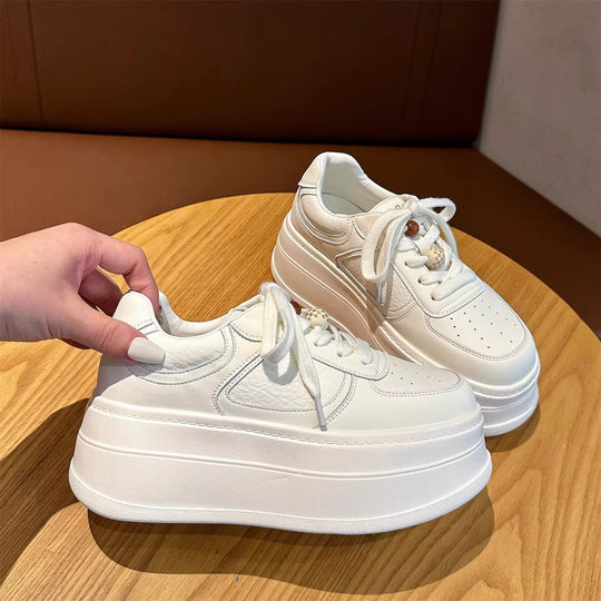 Damen modische Plateau Sneakers mit atmungsaktiver Leder-Oberfläche EB