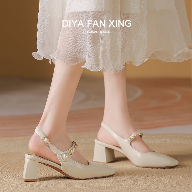 Damen Slingback-Pumps mit quadratischem Absatz und Perlenakzenten EB