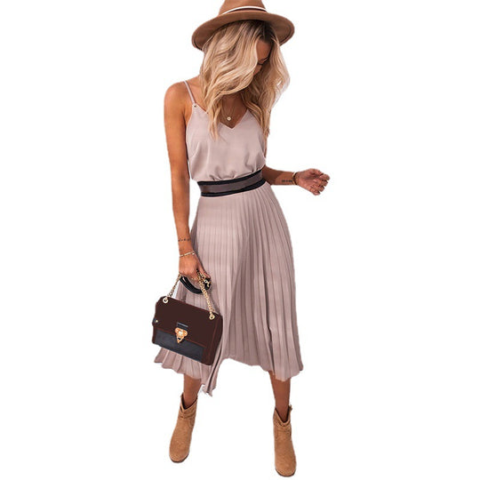 Damen Plissee Midi-Kleid mit Spaghettiträgern und schmeichelnder Silhouette EB