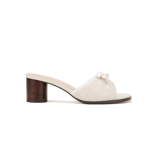 Damen modische Mules mit elegantem Perlenschmuck und komfortablem Absatz EB
