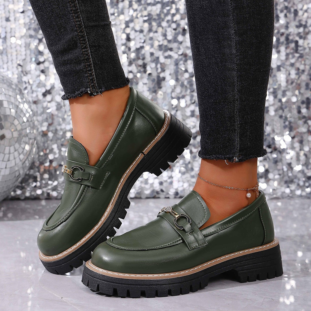 Damen Mokassins mit robustem Profil und modischem Schnallen-Detail EB