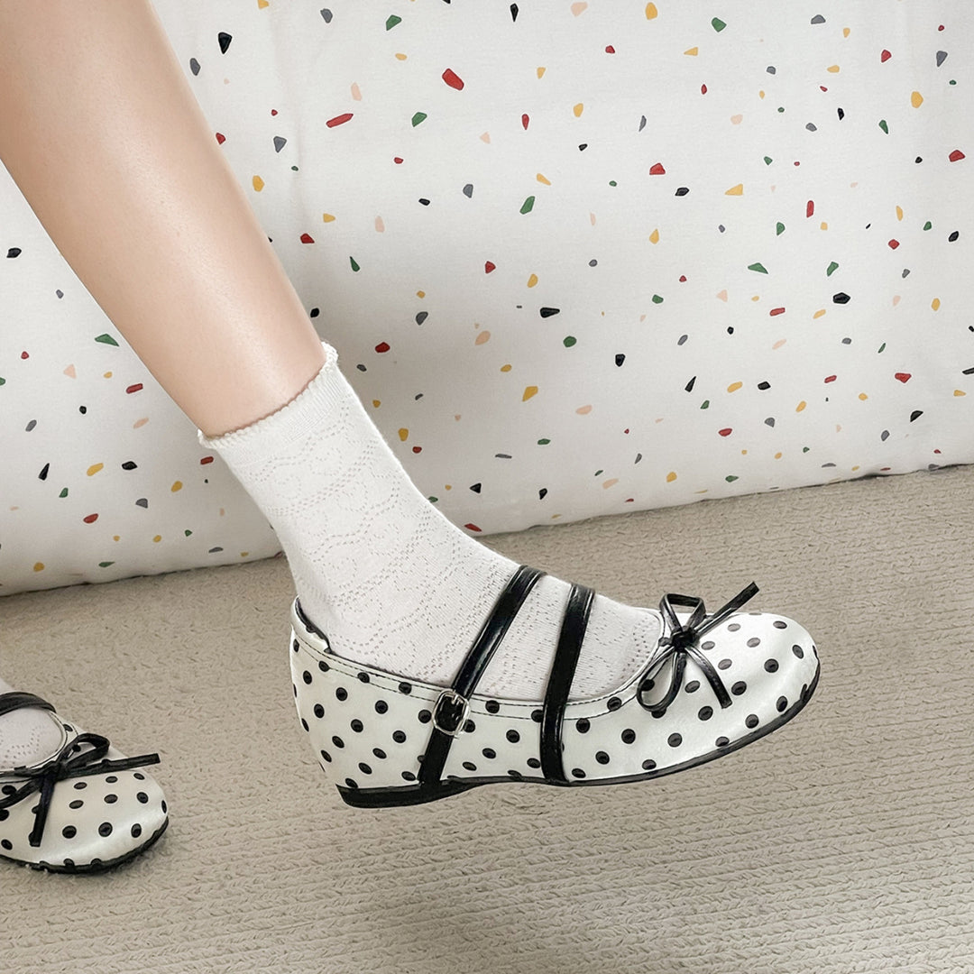 Damen Ballerinas mit komfortablem Fußbett und dekorativem Riemen EB